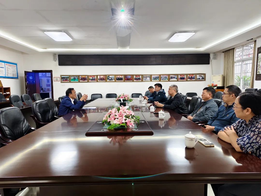 湘潭市應(yīng)急管理局領(lǐng)導(dǎo)蒞臨我司視察