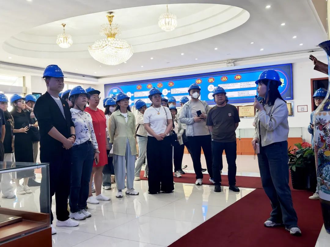 包頭市白云鄂博礦區(qū)政協(xié)委員蒞臨我司考察